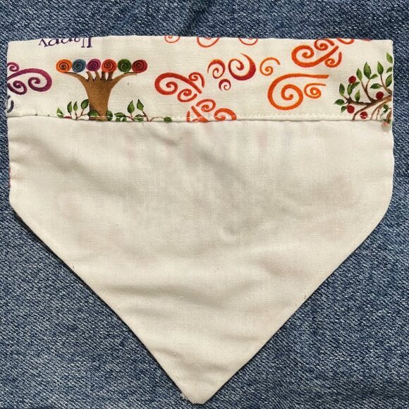 HAPPY HANUKKAH DOG SLIDE-ON COLLAR SCARF - Picture 2 of 3